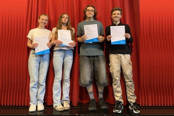 Neues vom JBS-Schülerpatenteam: Zertifizierung und Verstärkung