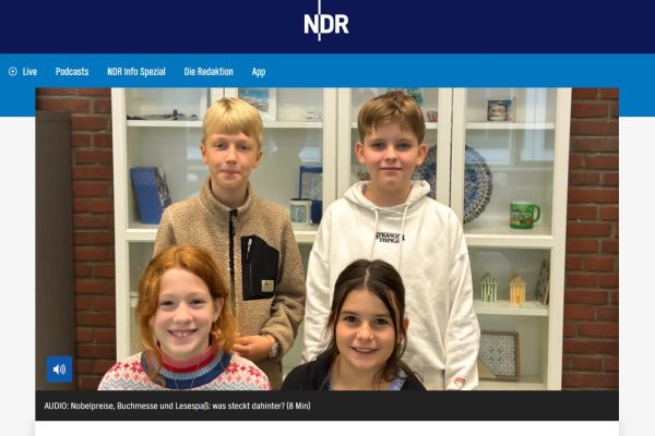 On Air beim NDR: Unsere Schülerinnen und Schüler sprechen über Nobelpreise und Leselust